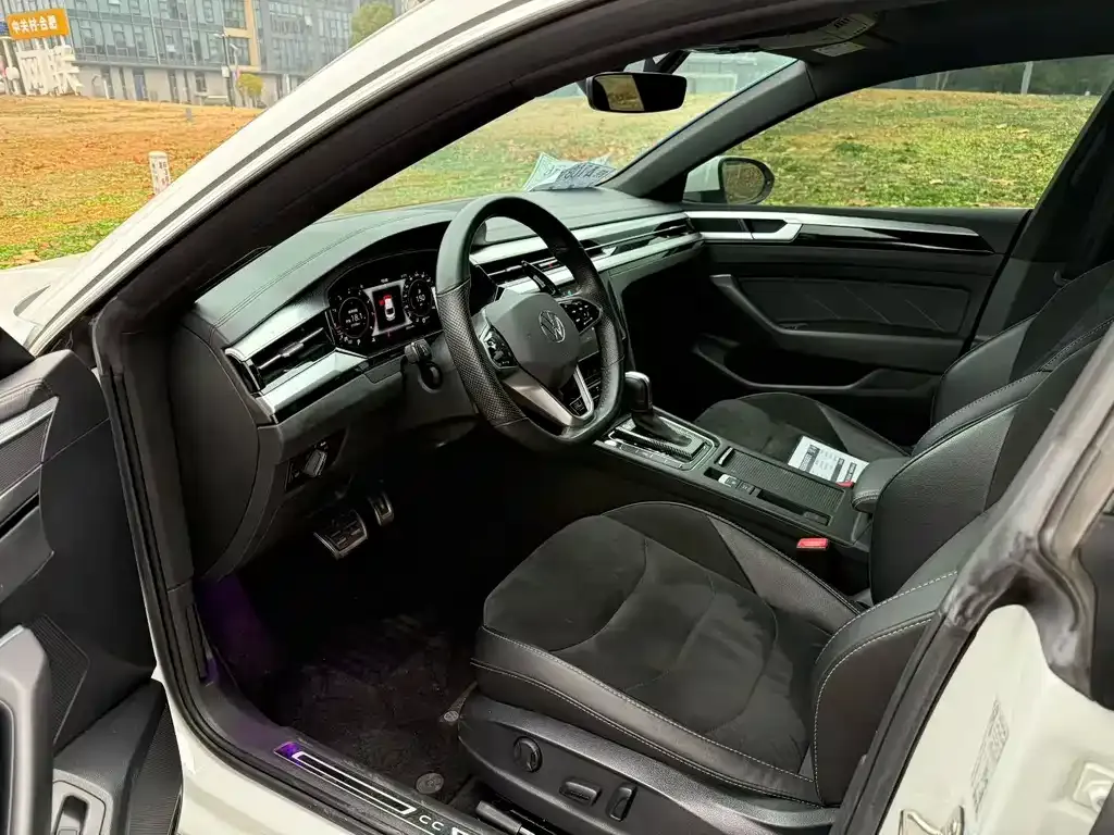 Volkswagen CC 2022 из CN, фото 2