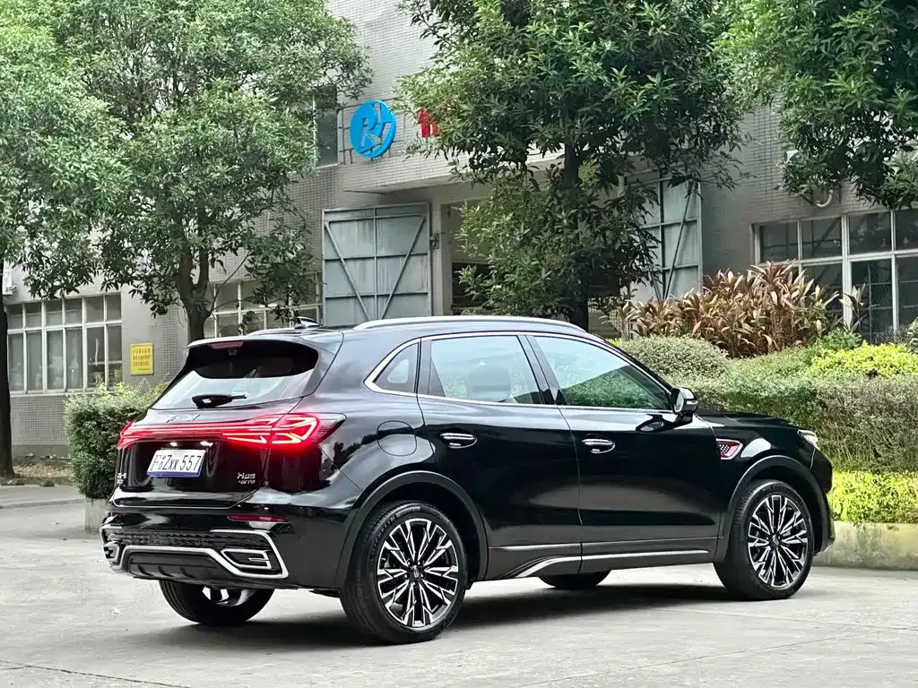 Hongqi HS5 — фото 3