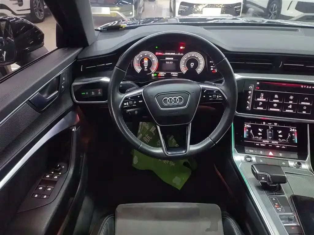Audi A6L 2021 из CN, фото 4