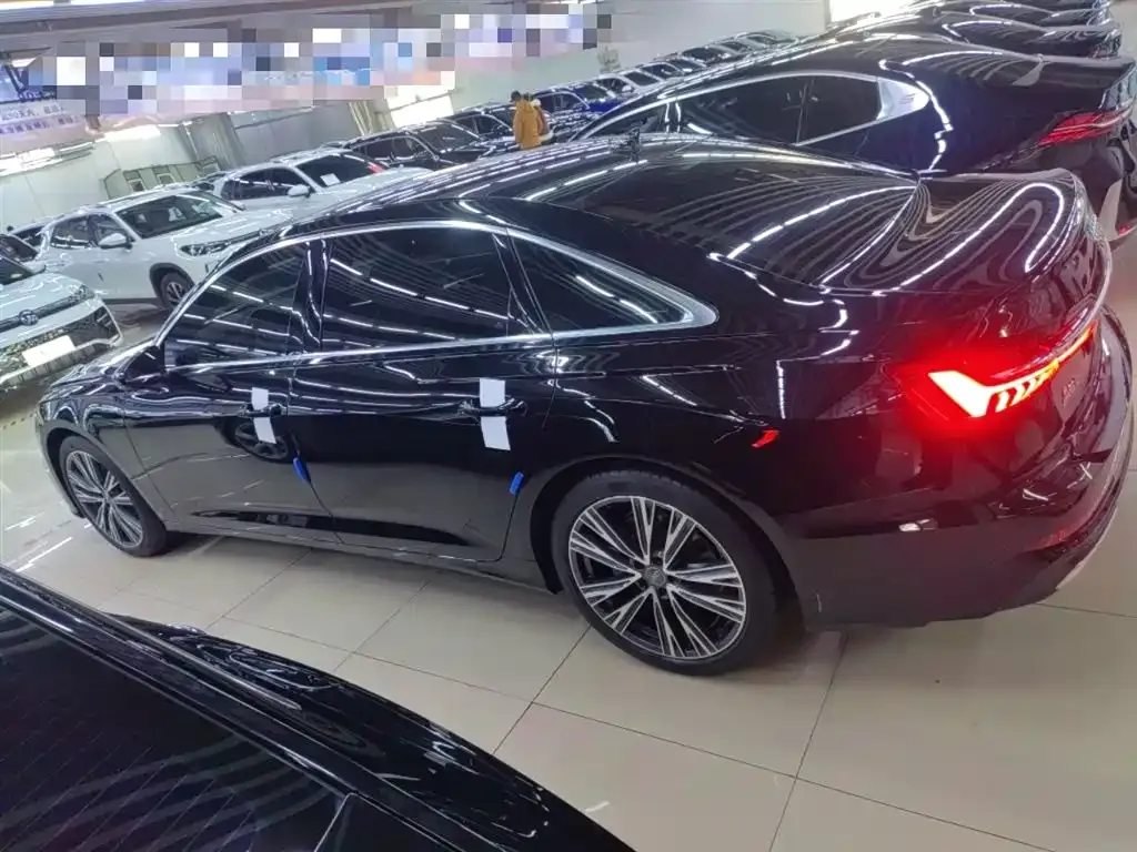 Audi A6L 2021 из CN, фото 5