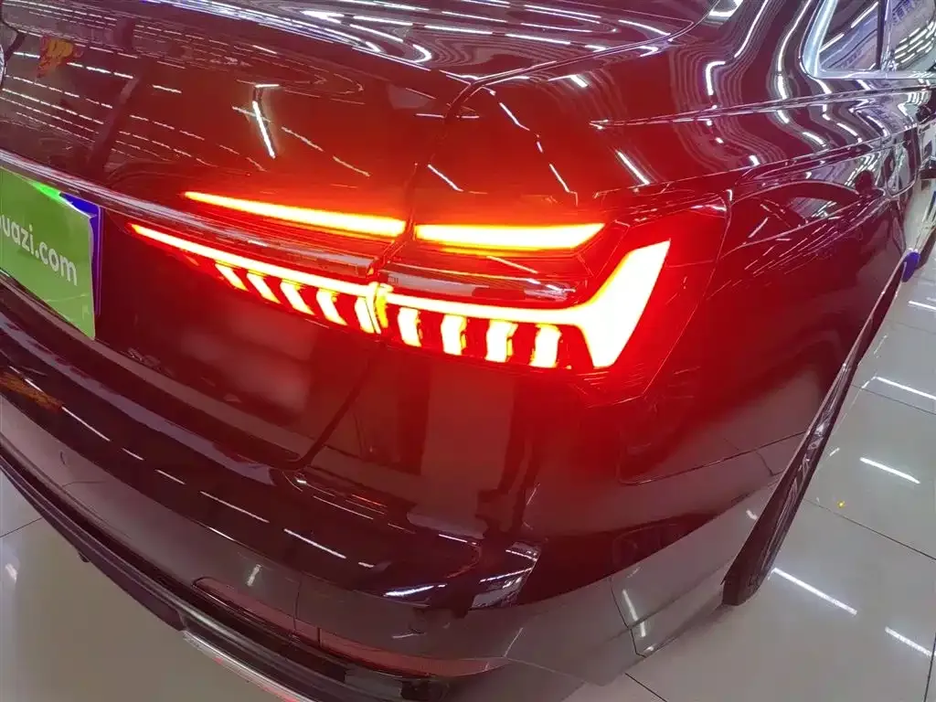 Audi A6L 2021 из CN, фото 10