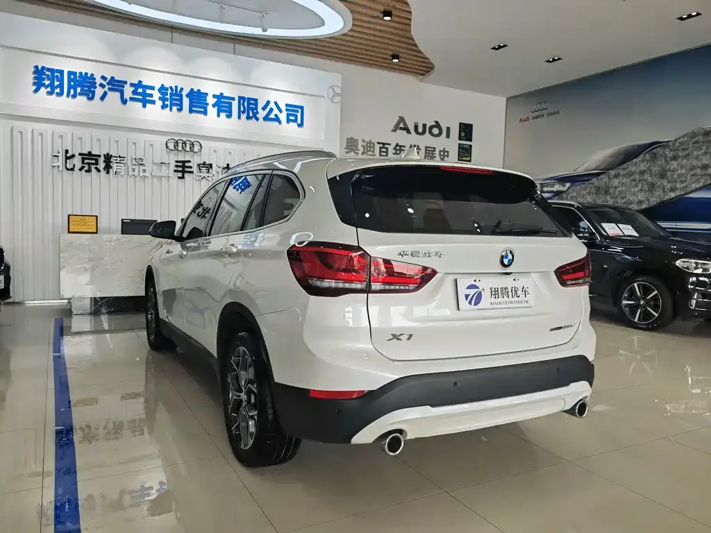 BMW X1 2021 из CN, фото 10