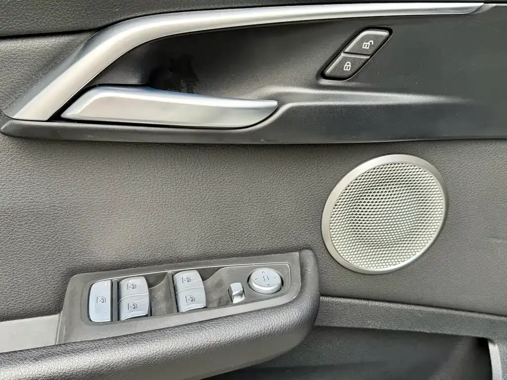 BMW 1 Series 2022 из CN, фото 10