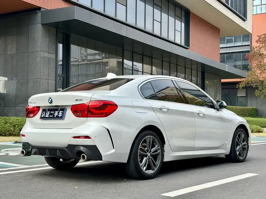 BMW 1 Series 2022 из CN, фото 5