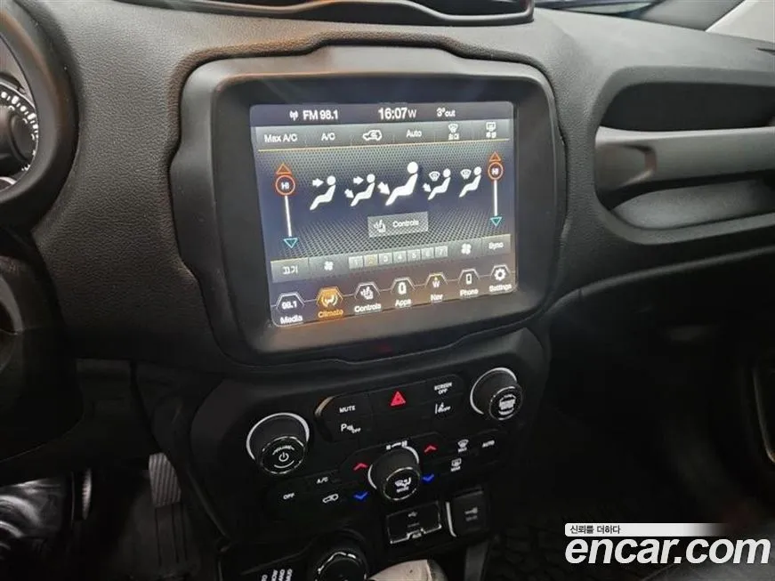 Jeep Renegade 2021 из KR, фото 2