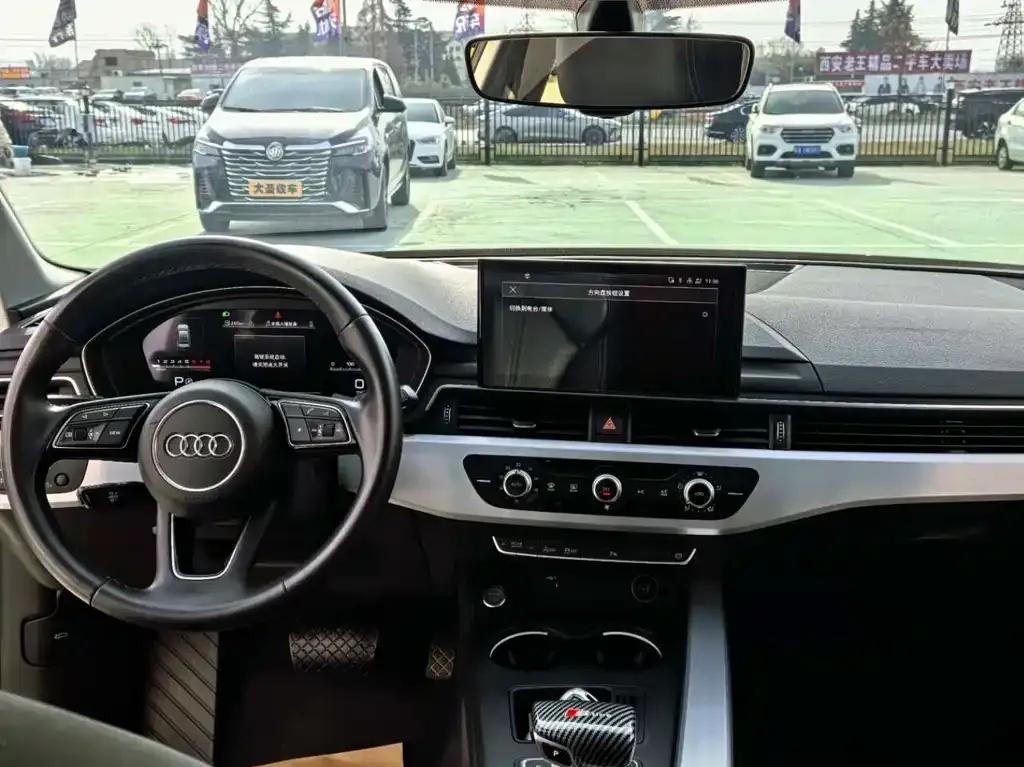 Audi A4L 2022 из CN, фото 6