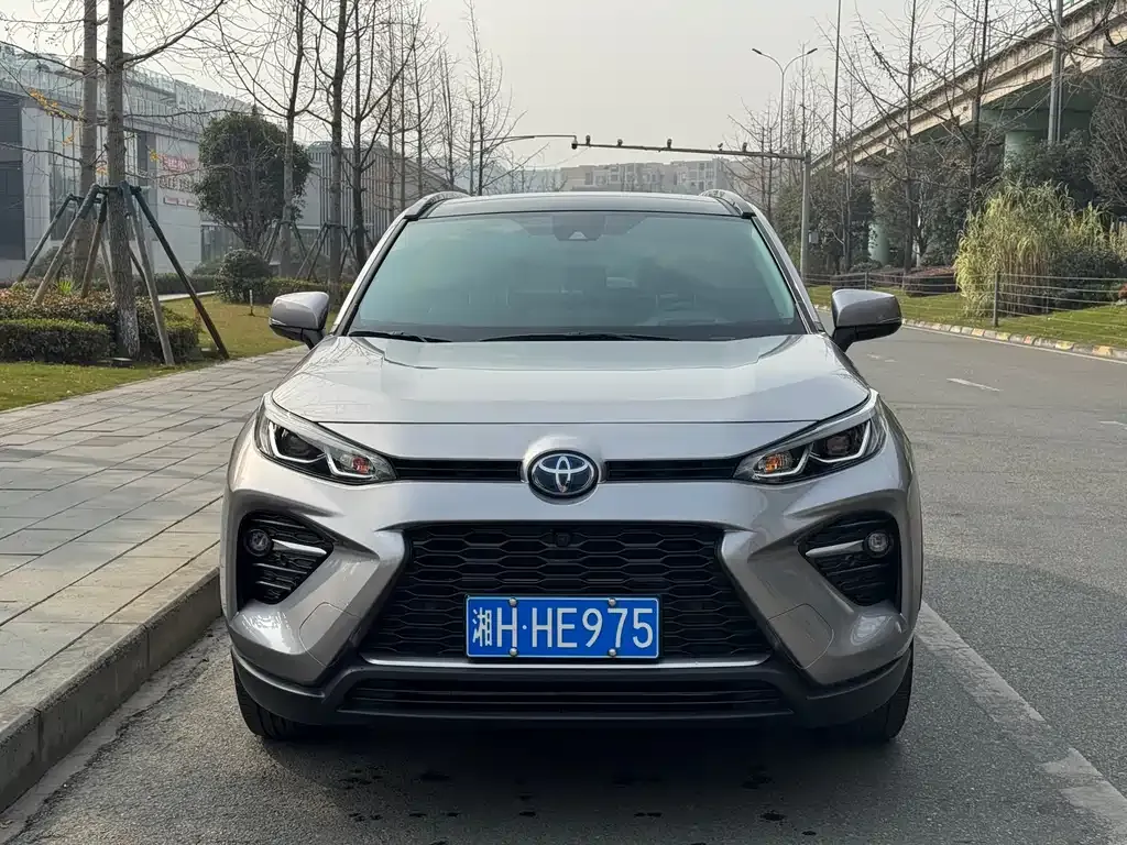 Toyota Wildlander 2023 из CN, фото 2