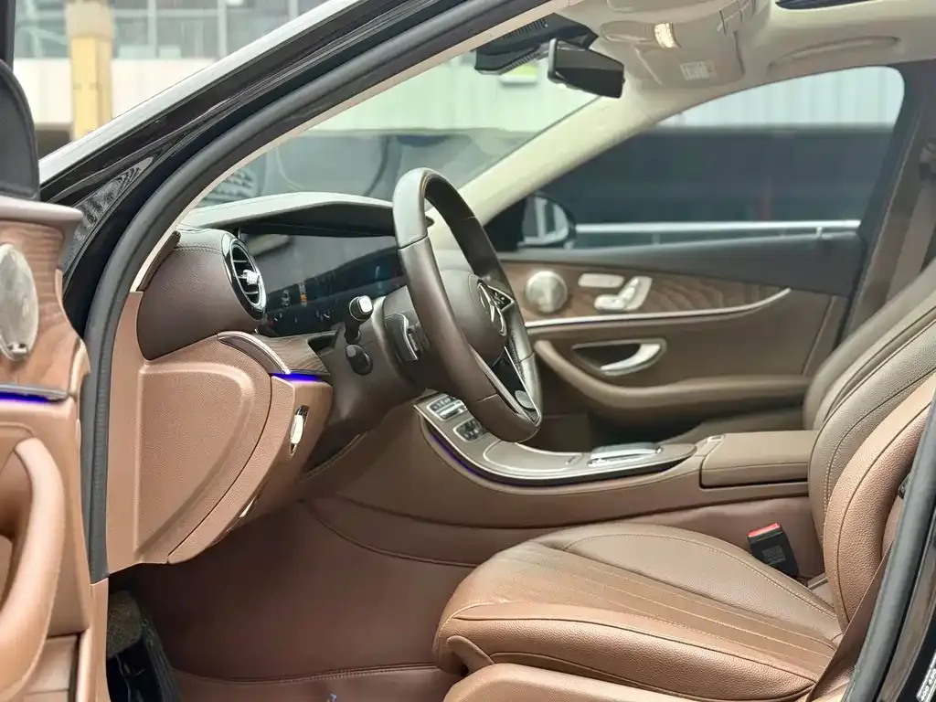Mercedes-Benz E-Class 2023 из CN, фото 3