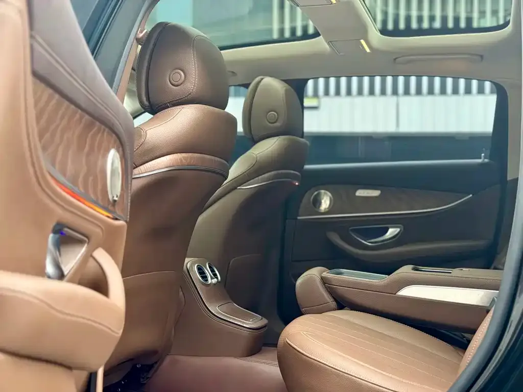 Mercedes-Benz E-Class 2023 из CN, фото 2