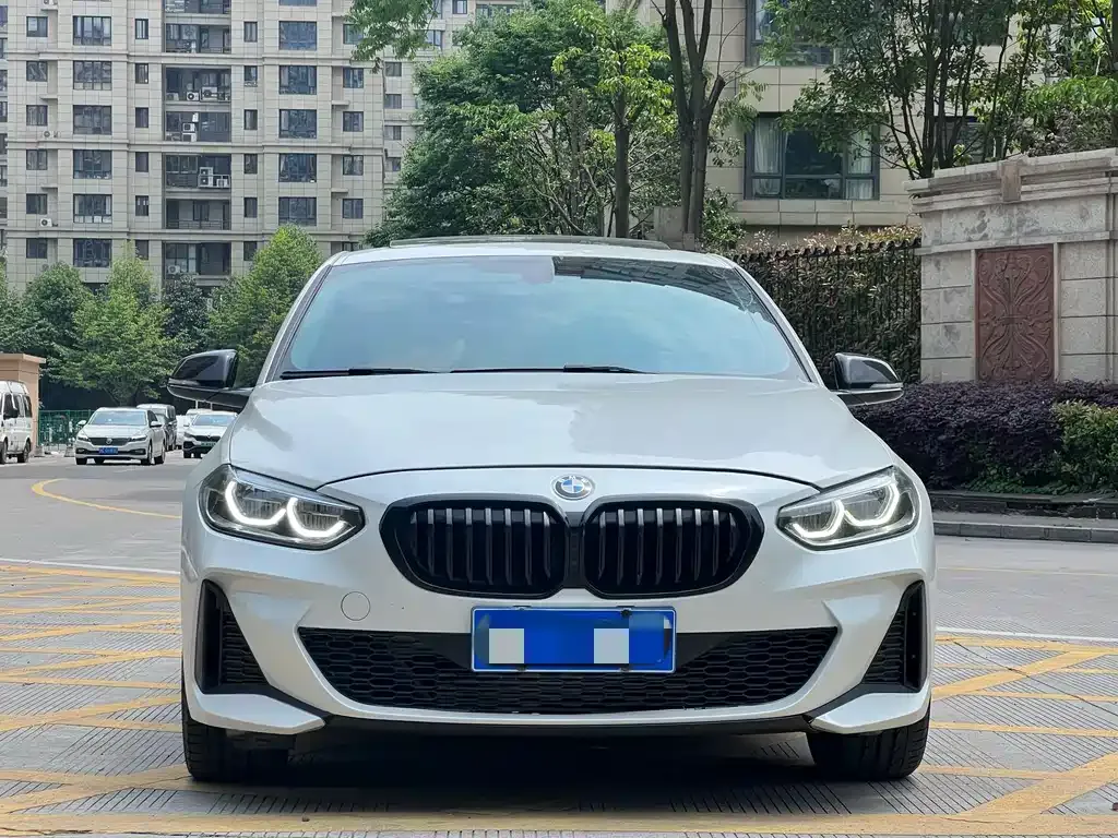BMW 1 Series 2021 из CN, фото 10