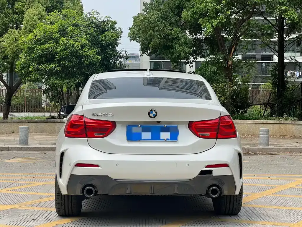 BMW 1 Series 2021 из CN, фото 2