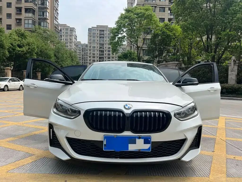BMW 1 Series 2021 из CN, фото 5