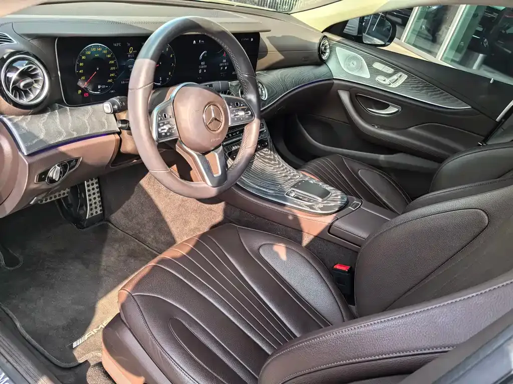 Mercedes-Benz CLS — фото 9