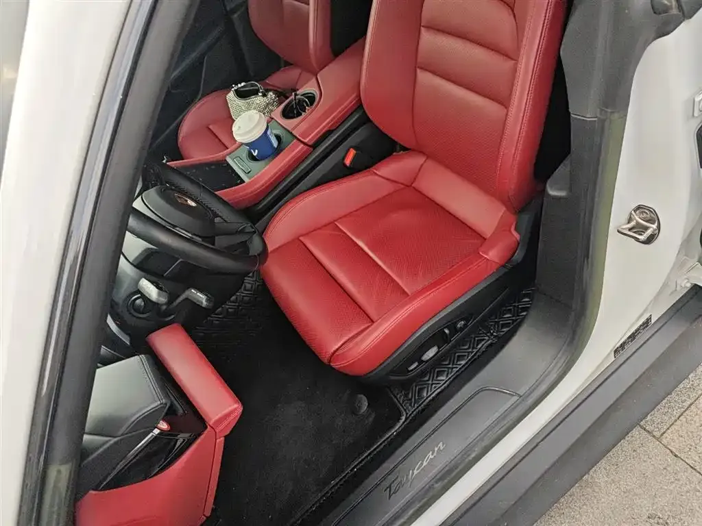 Porsche Taycan 2023 из CN, фото 10