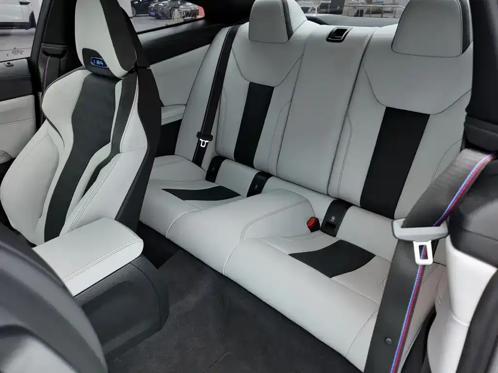 BMW M4 2023 из CN, фото 4
