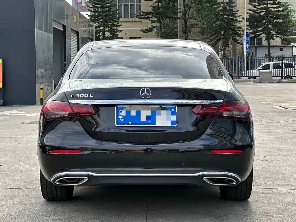 Mercedes-Benz E-Class 2022 из CN, фото 2