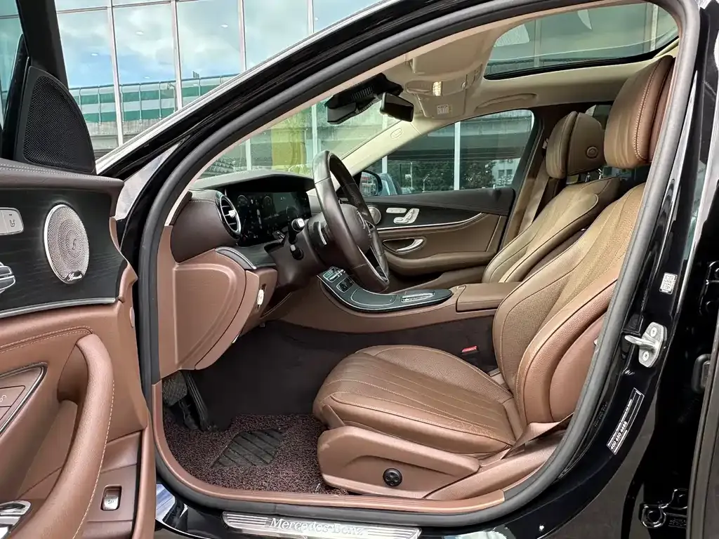 Mercedes-Benz E-Class 2022 из CN, фото 6
