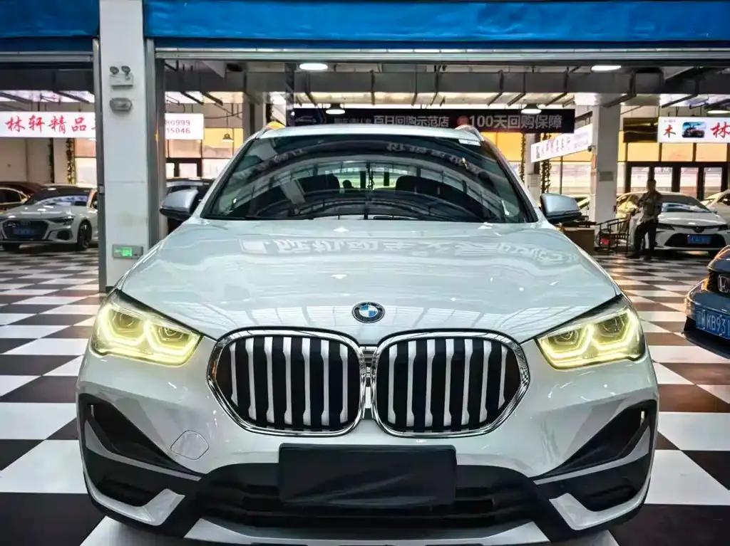 BMW X1 — фото 4
