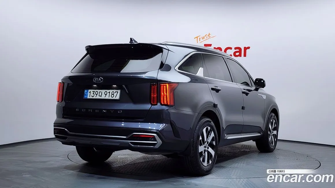 Kia Sorento — фото 4