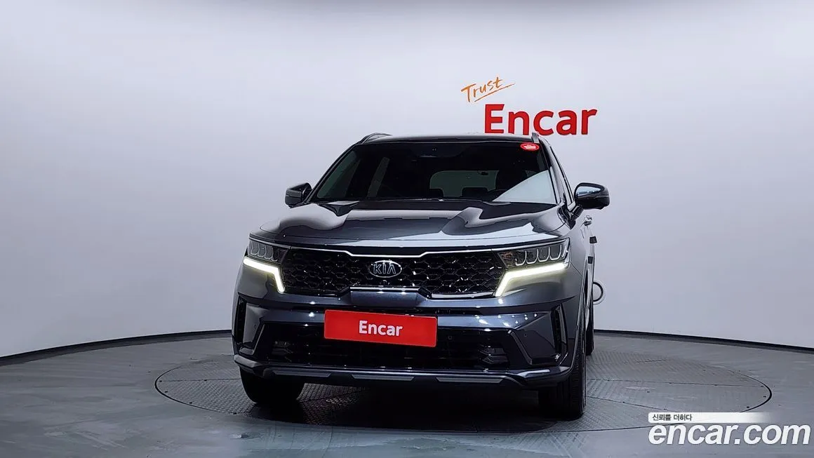 Kia Sorento — фото 10