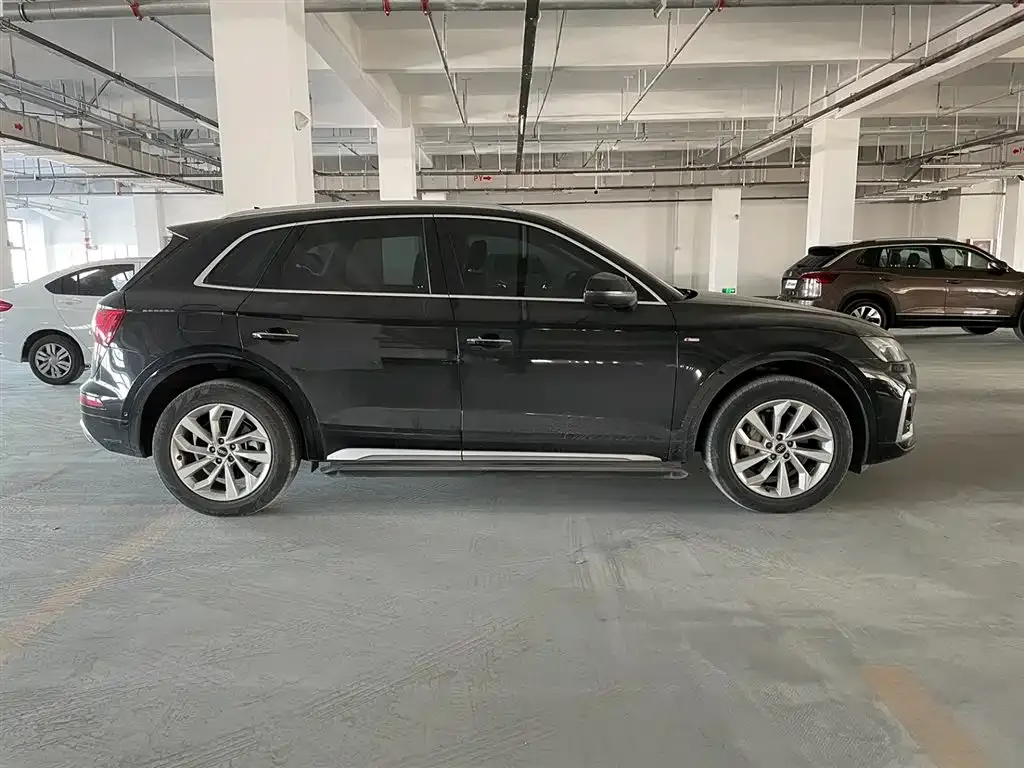 Audi Q5L — фото 2