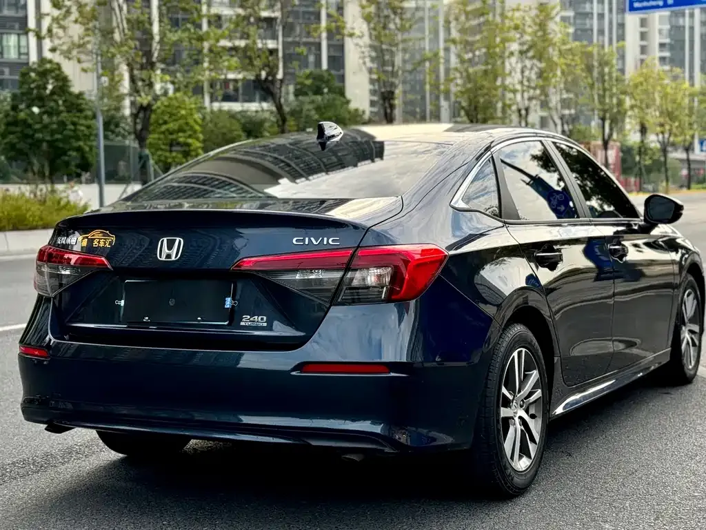 Honda Civic — фото 7