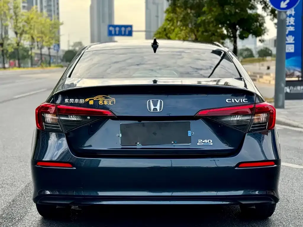 Honda Civic — фото 8