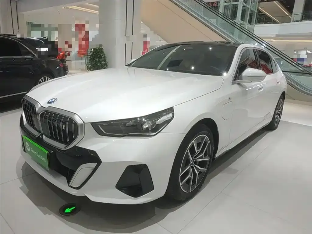 BMW i5 2024 из CN, фото 7