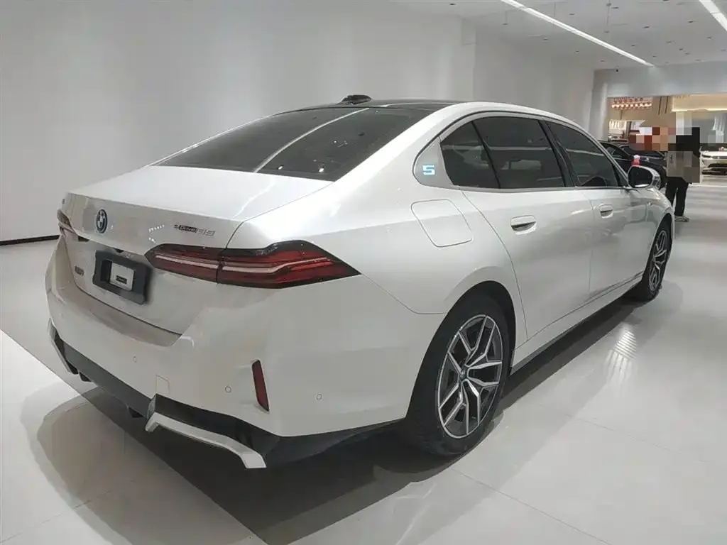 BMW i5 2024 из CN, фото 4