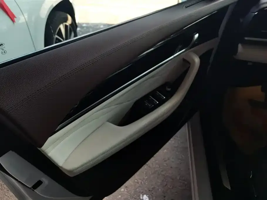 Geely Xingyue L 2021 из CN, фото 2