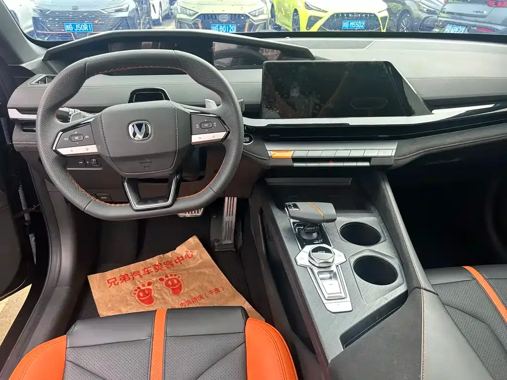 Changan UNI-V 2024 из CN, фото 5