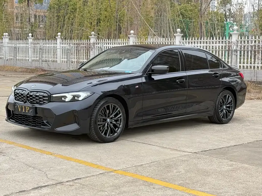 BMW 3 Series 2023 из CN, фото 1