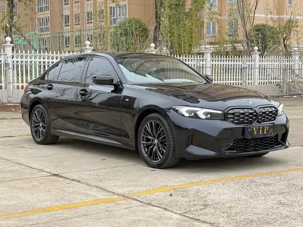 BMW 3 Series 2023 из CN, фото 10