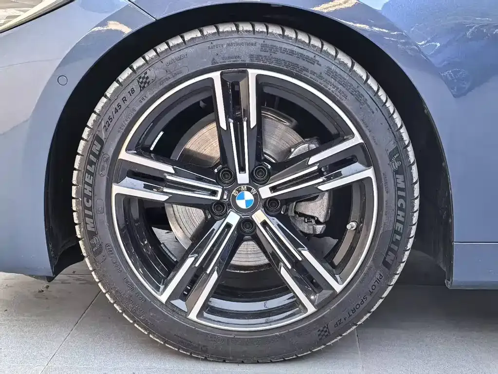 BMW 4 Series 2023 из CN, фото 9