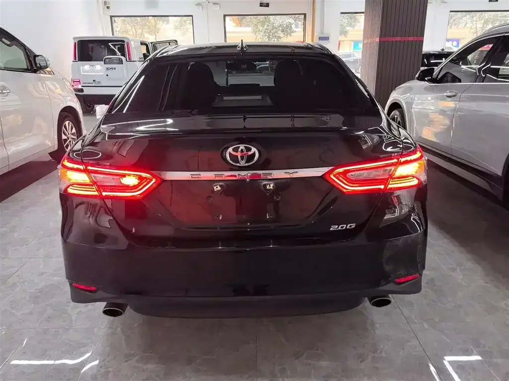 Toyota Camry 2021 из CN, фото 6