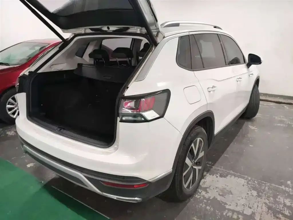 Volkswagen Tayron 2023 из CN, фото 4