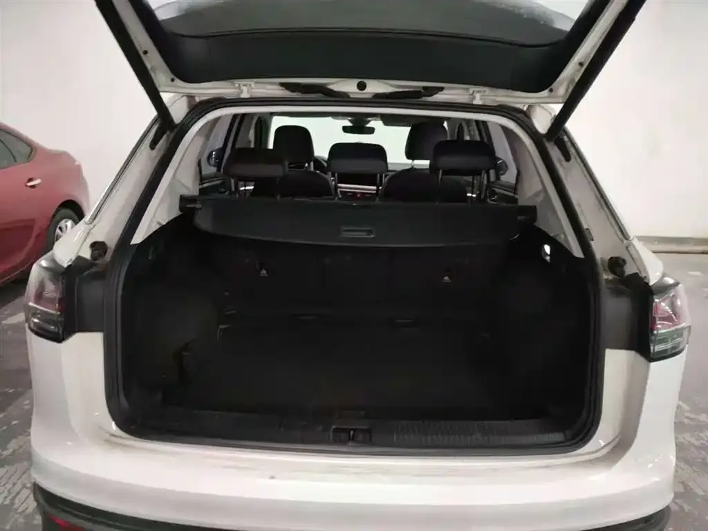Volkswagen Tayron 2023 из CN, фото 2