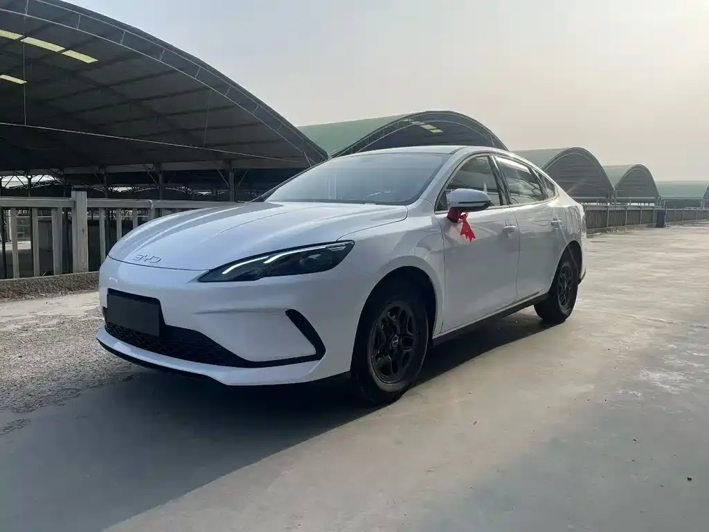 BYD Seal 05 DM-i 2026 из CN, фото 1