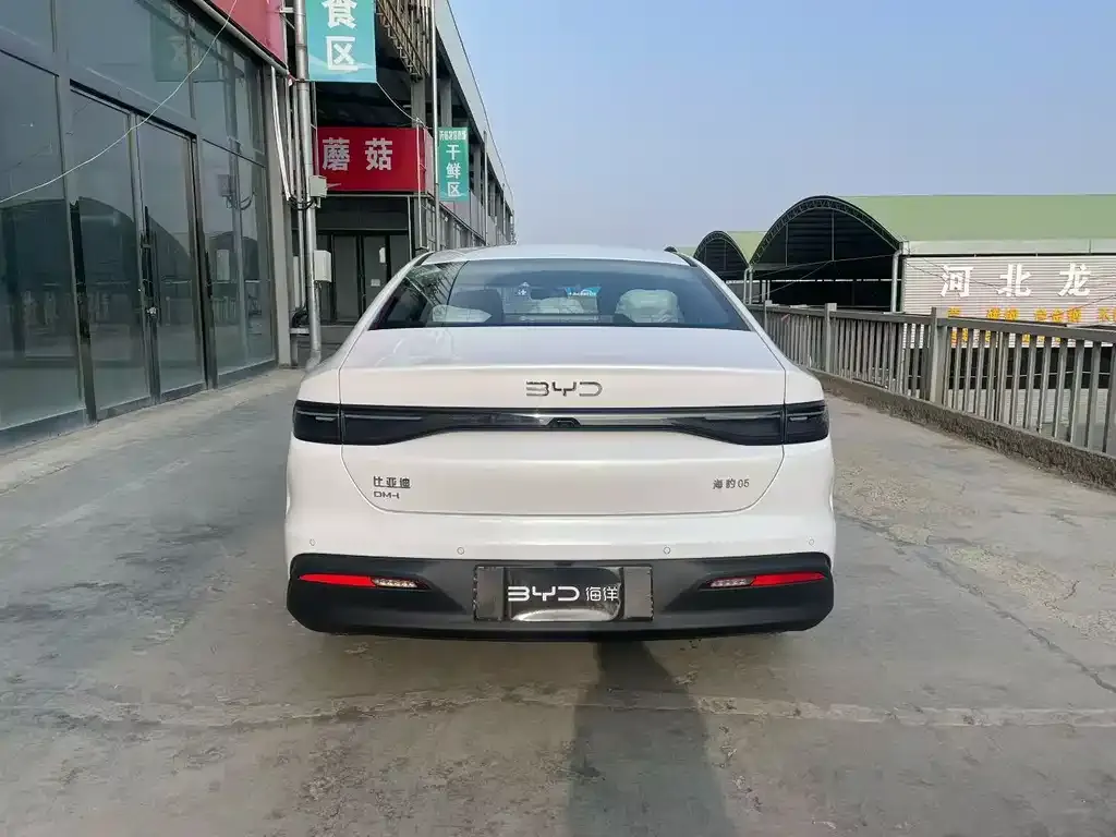 BYD Seal 05 DM-i 2026 из CN, фото 3