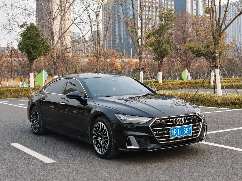 Audi A7L — фото 7