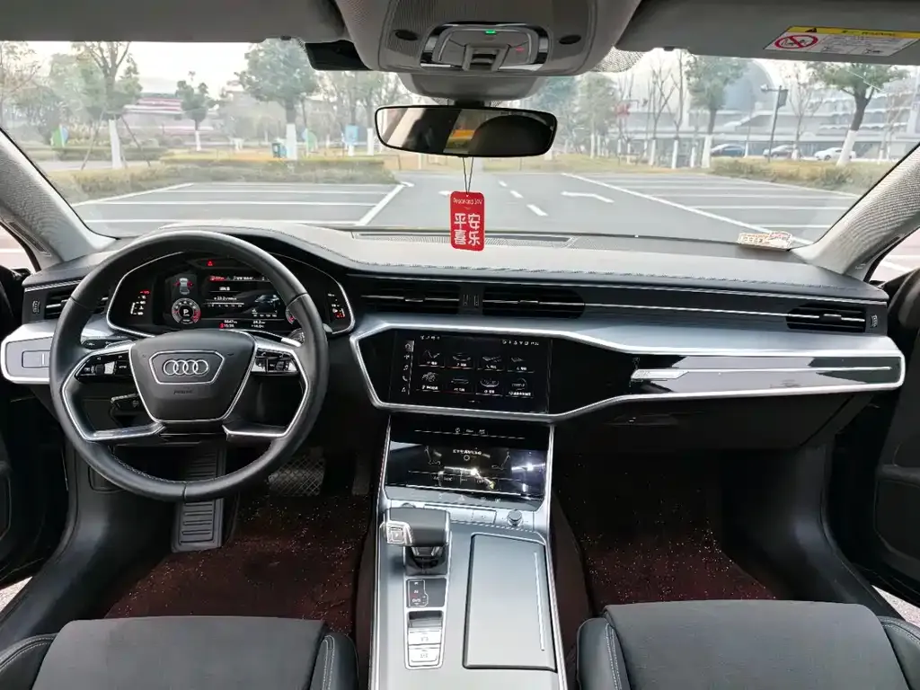 Audi A7L — фото 2