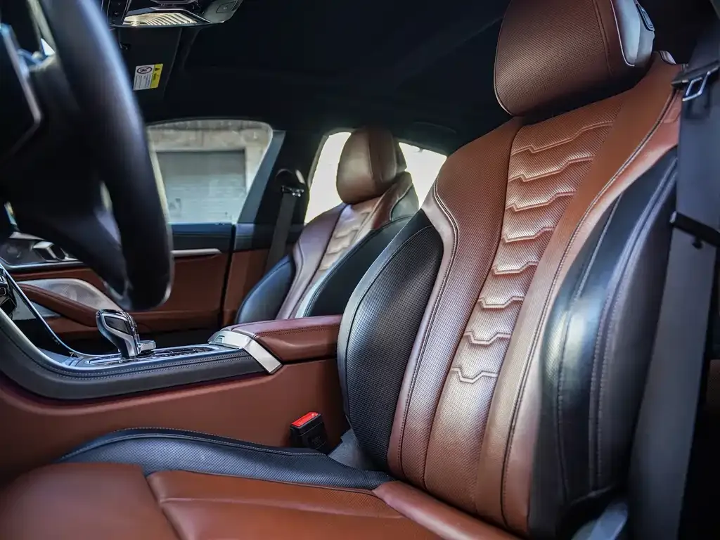 BMW 8 Series 2023 из CN, фото 8