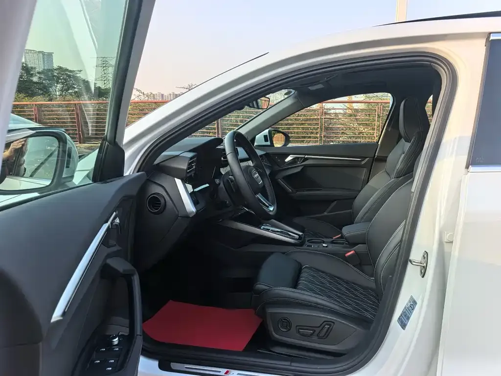 Audi A3 2025 из CN, фото 4