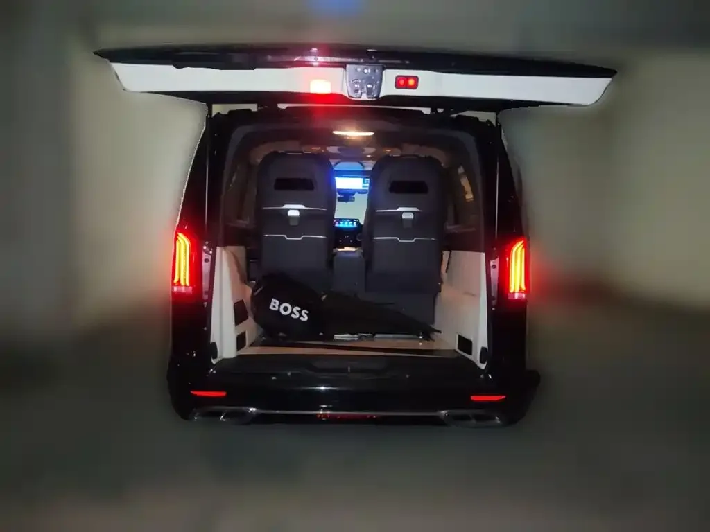Mercedes-Benz Vito 2023 из CN, фото 7