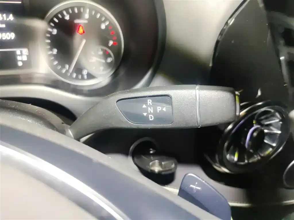 Mercedes-Benz Vito 2023 из CN, фото 6