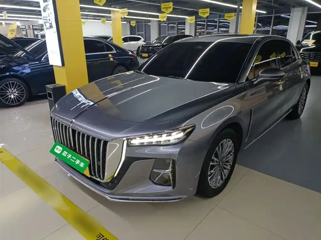 Hongqi H5 — фото 1
