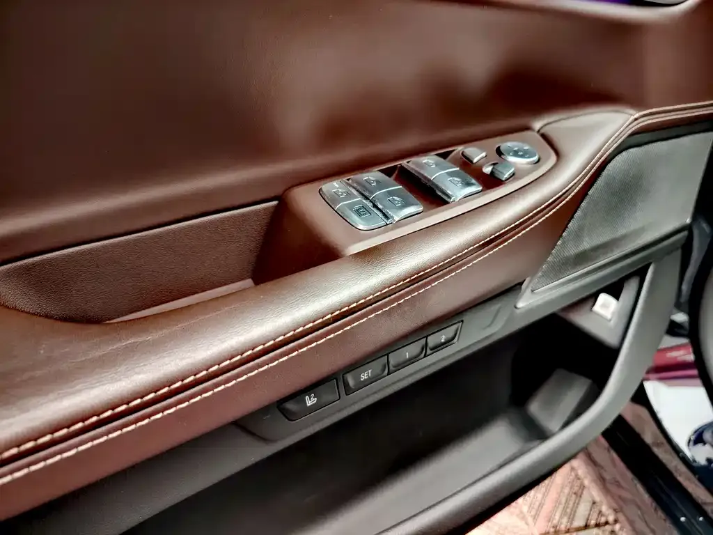 BMW 7 Series 2021 из CN, фото 3