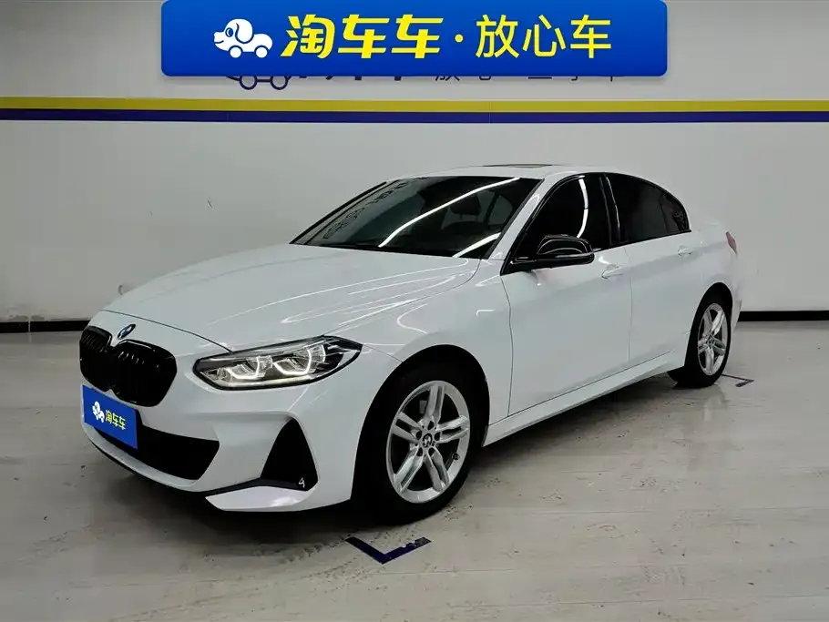 BMW 1 Series 2021 из CN, фото 1
