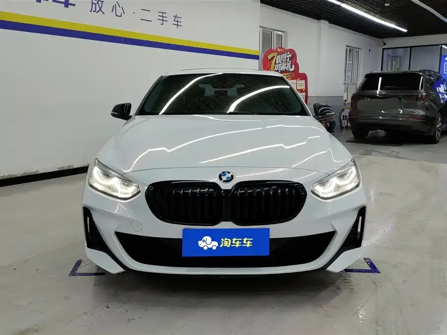 BMW 1 Series 2021 из CN, фото 2