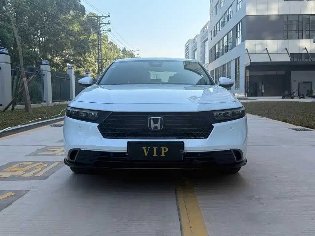 Honda Accord — фото 2